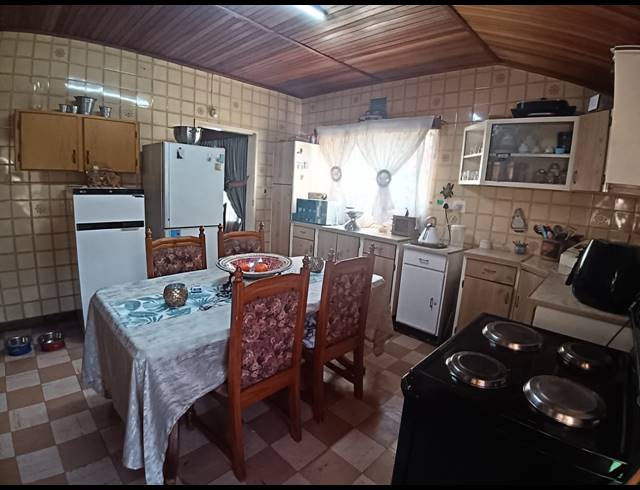 3 BEDROOM HOUSE FOR SALE IN DALVIEW